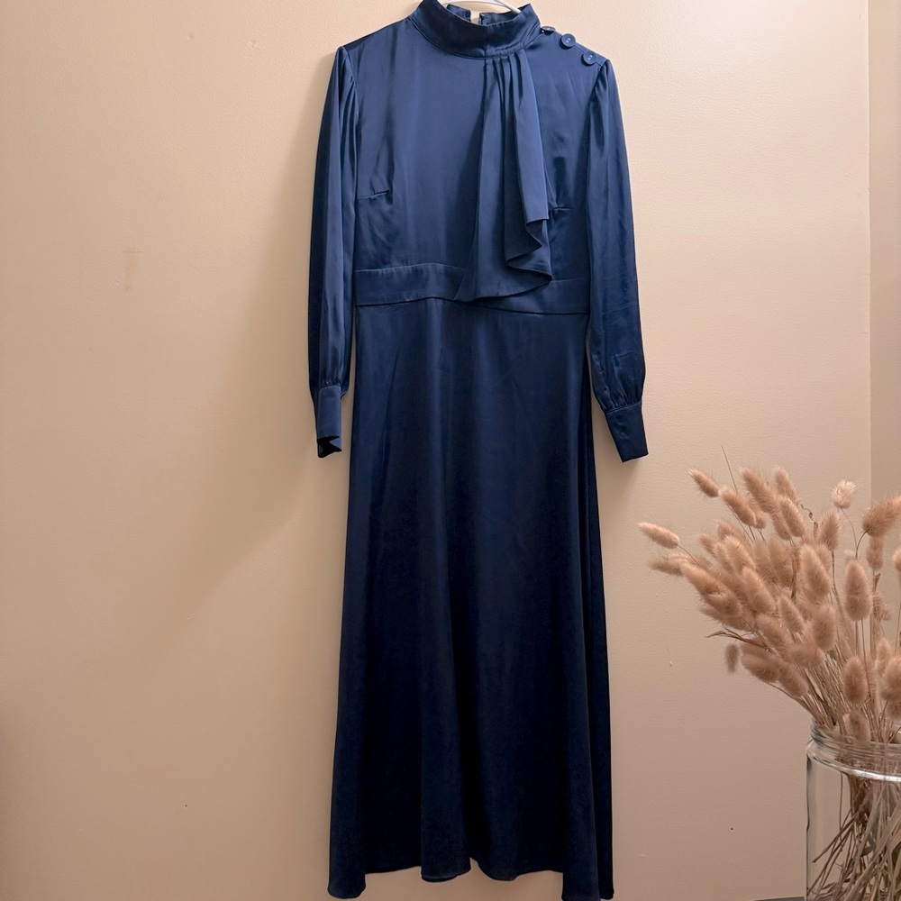 💙 Alexia Admor Dress 💙
